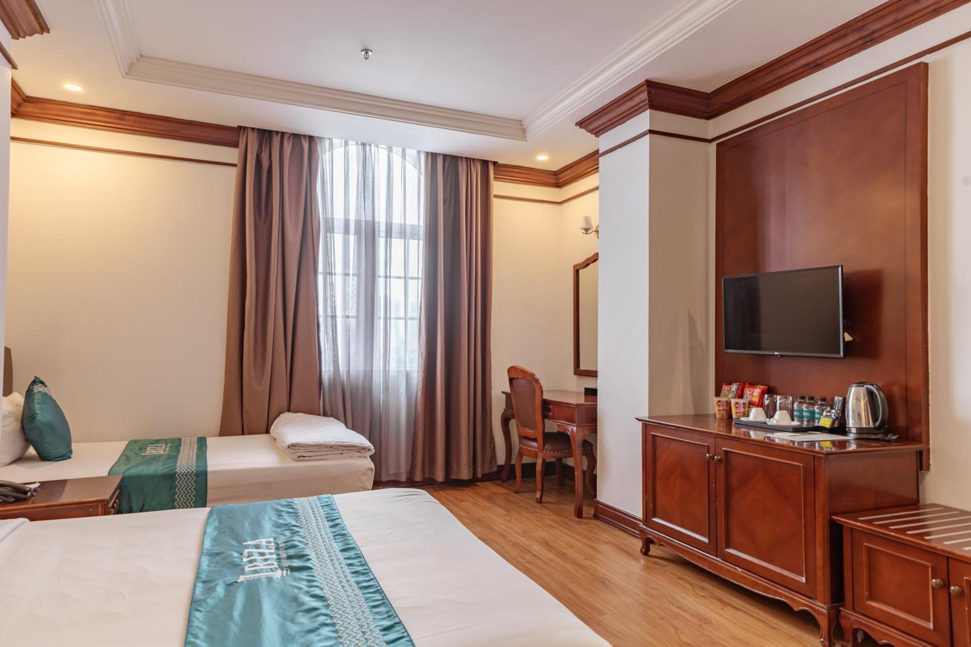Ibiza Riverfront Da Nang Hotel Powered By Aston Экстерьер фото