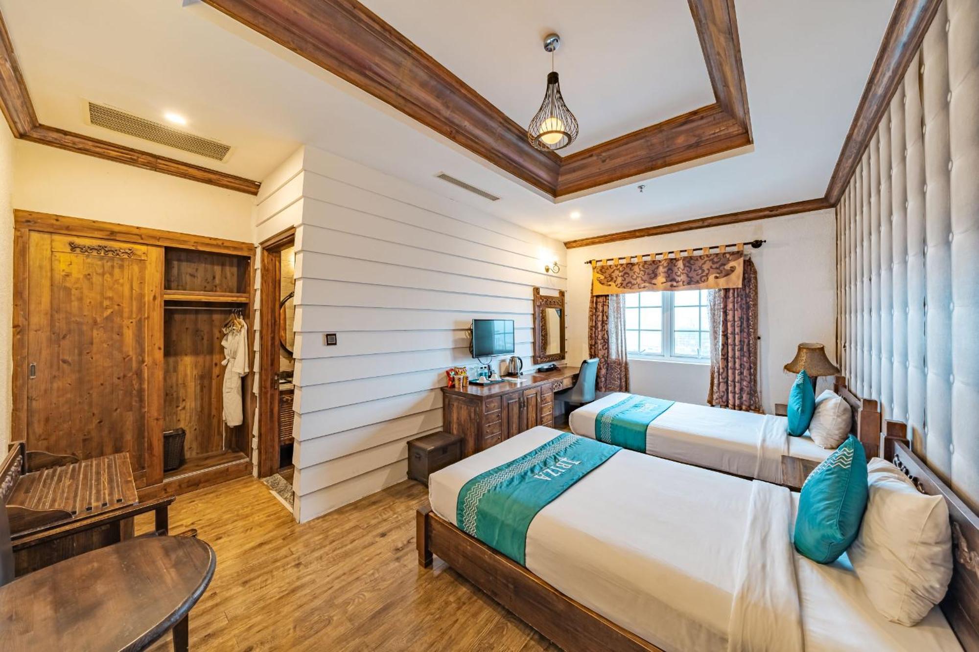 Ibiza Riverfront Da Nang Hotel Powered By Aston Экстерьер фото
